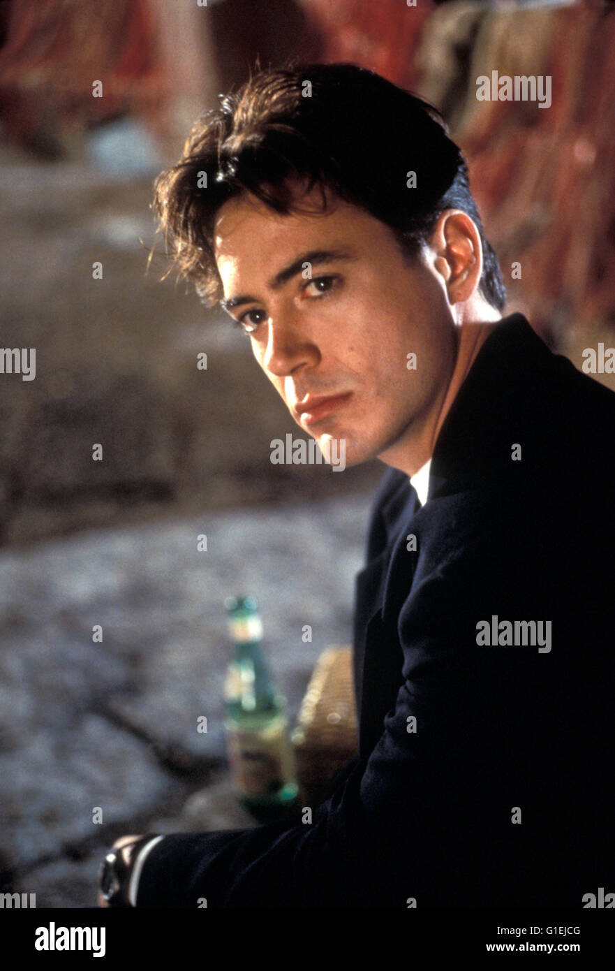 Nur für Dich - Only You / Robert Downey Jr.,..Sein Albumdebüt erscheint bei  Sony Classical: Robert Downey Jr Stock Photo - Alamy, image size:881x1390