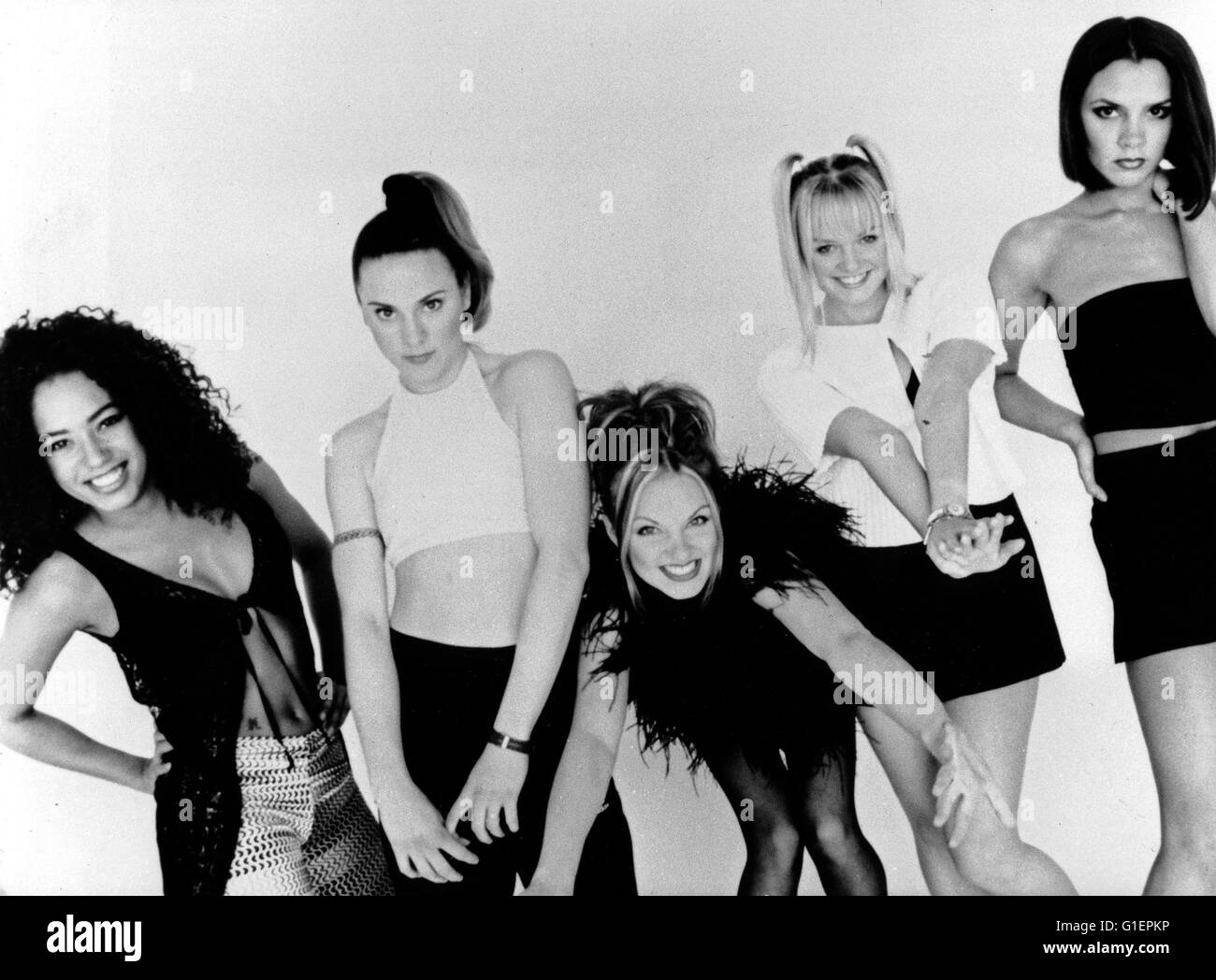 Die britische Girlband Spice Girls, bestehend aus Victoria Adams, Melanie Brown, Emma Bunton, Melanie Chisholm und Geraldine Halliwell, Großbritannien 1990er Jahre. British girl pop band Spice Girls, Great Britain 1990s. Stock Photo