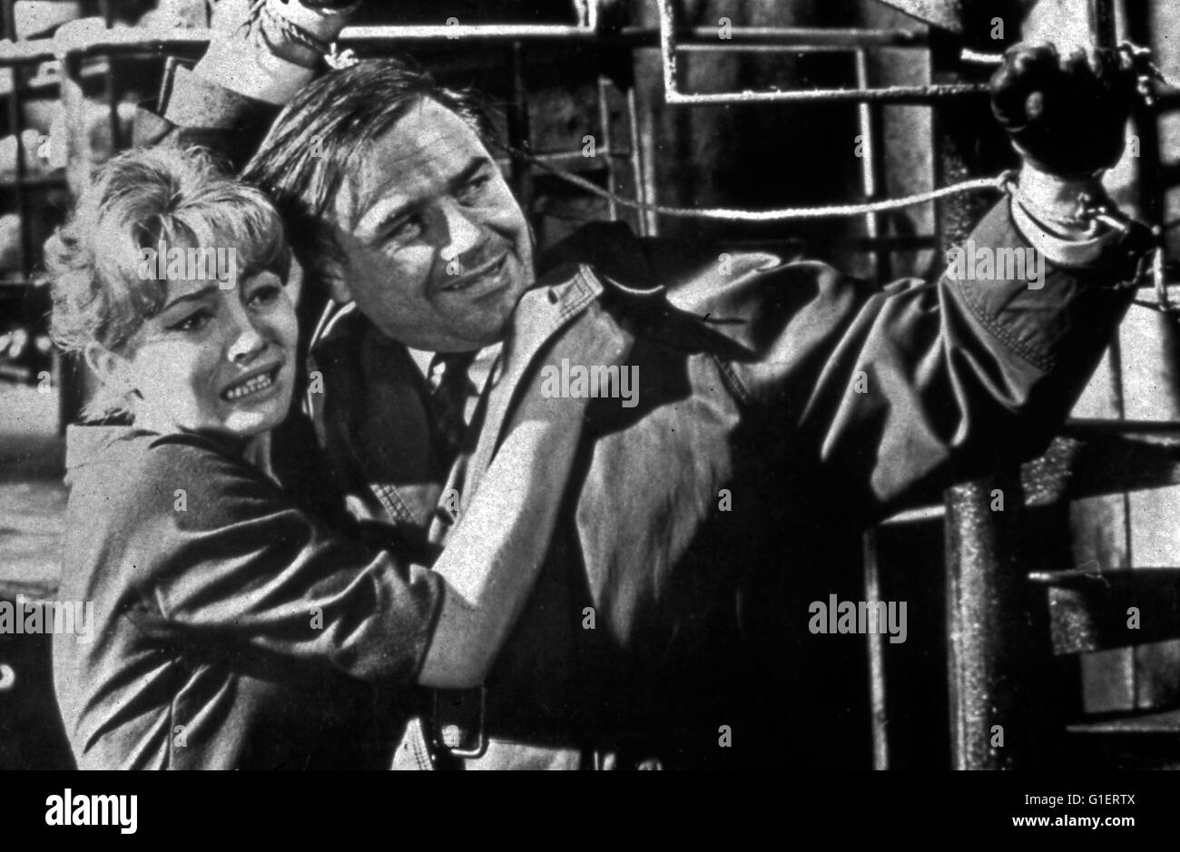 Edgar Wallace: Die toten Augen von London, Deutschland 1961, Regie: Alfred Vohrer, Darsteller: Karin Baal, Joachim Fuchsberger Stock Photo