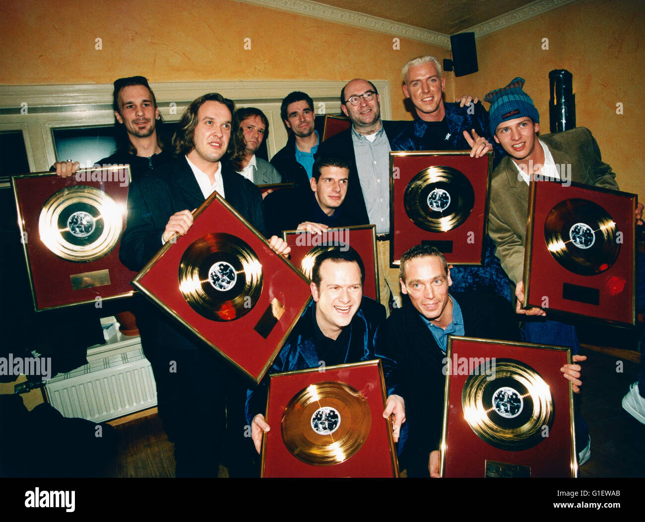 Die deutsche Technoband "Scooter" bekommt die goldene Schallplatte für