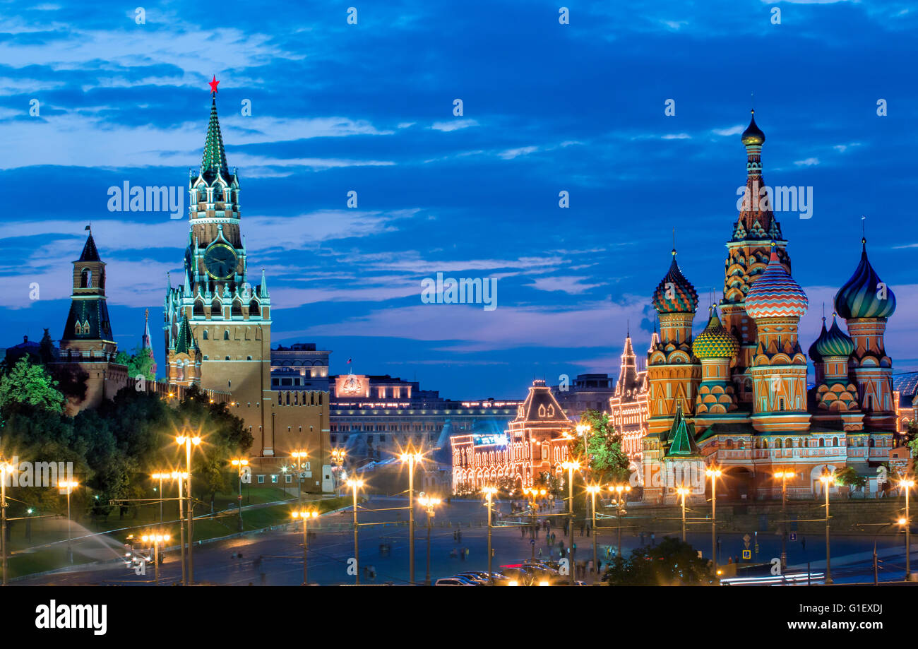 St Basil's Cathedral and the Kremlin in Red Square , Moscow Stock Photo