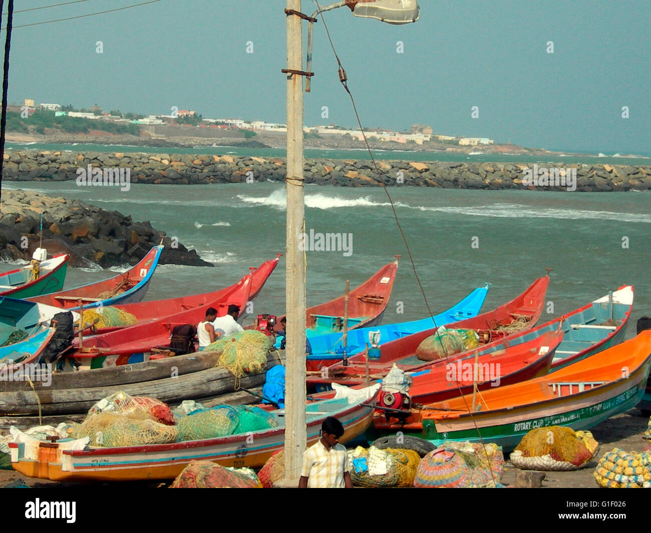 Kanyakumari fishing boats hi-res stock photography and images - Alamy