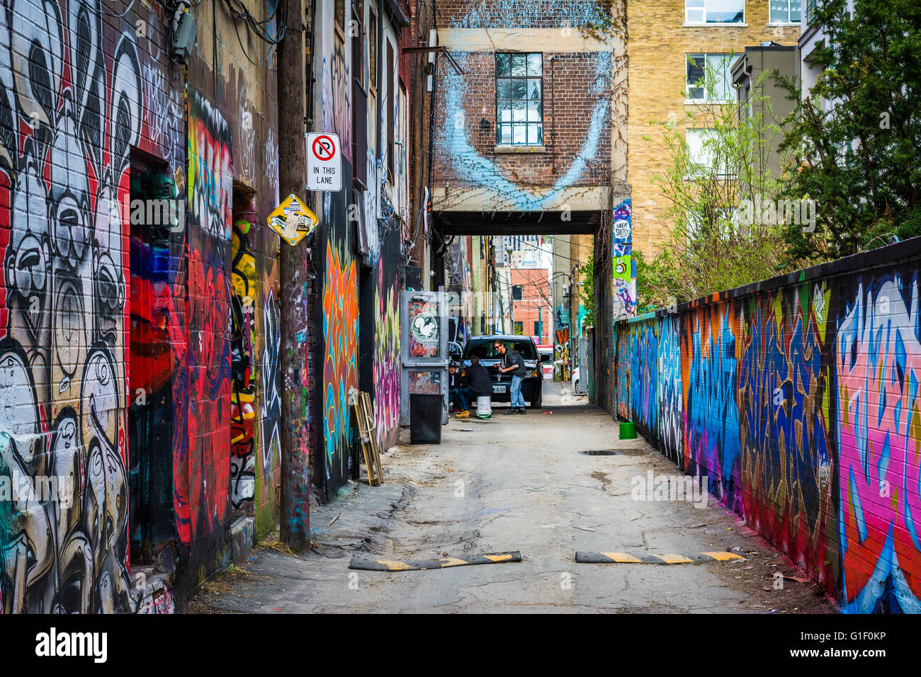 Toronto graffiti alley hires stock photography and images Alamy