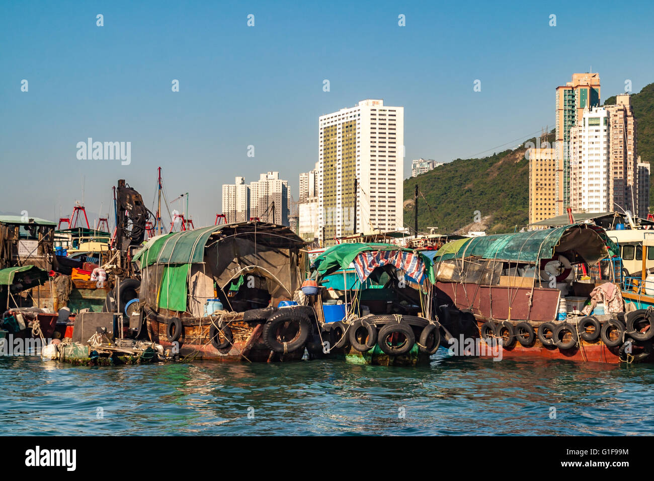 China Hong Kong Aberdeen Aberdeen Harbour Typhoon shelter Stock Photo ...