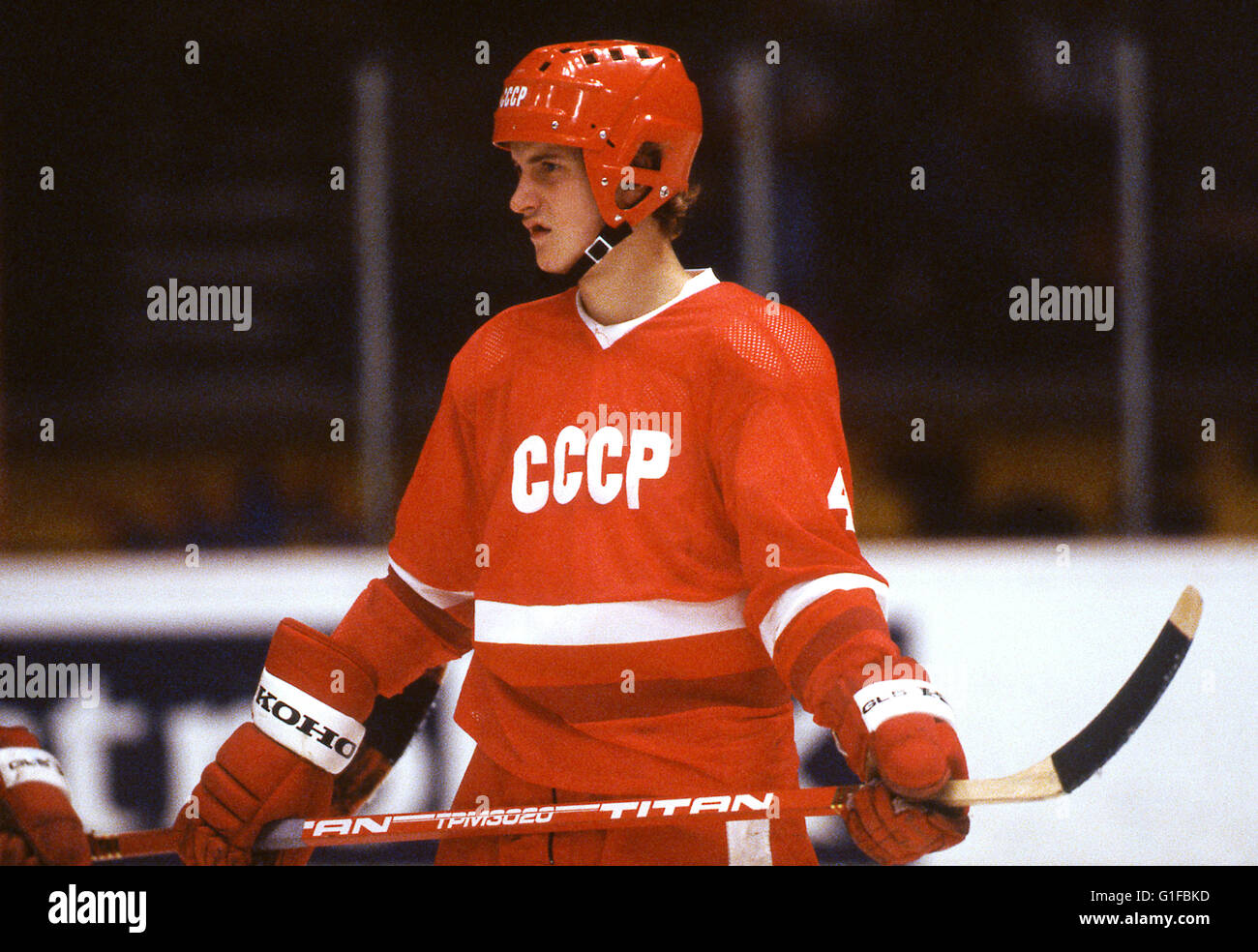 Back in the USSR: Russian Hockey Team Wears CCCP Throwbacks –  SportsLogos.Net News