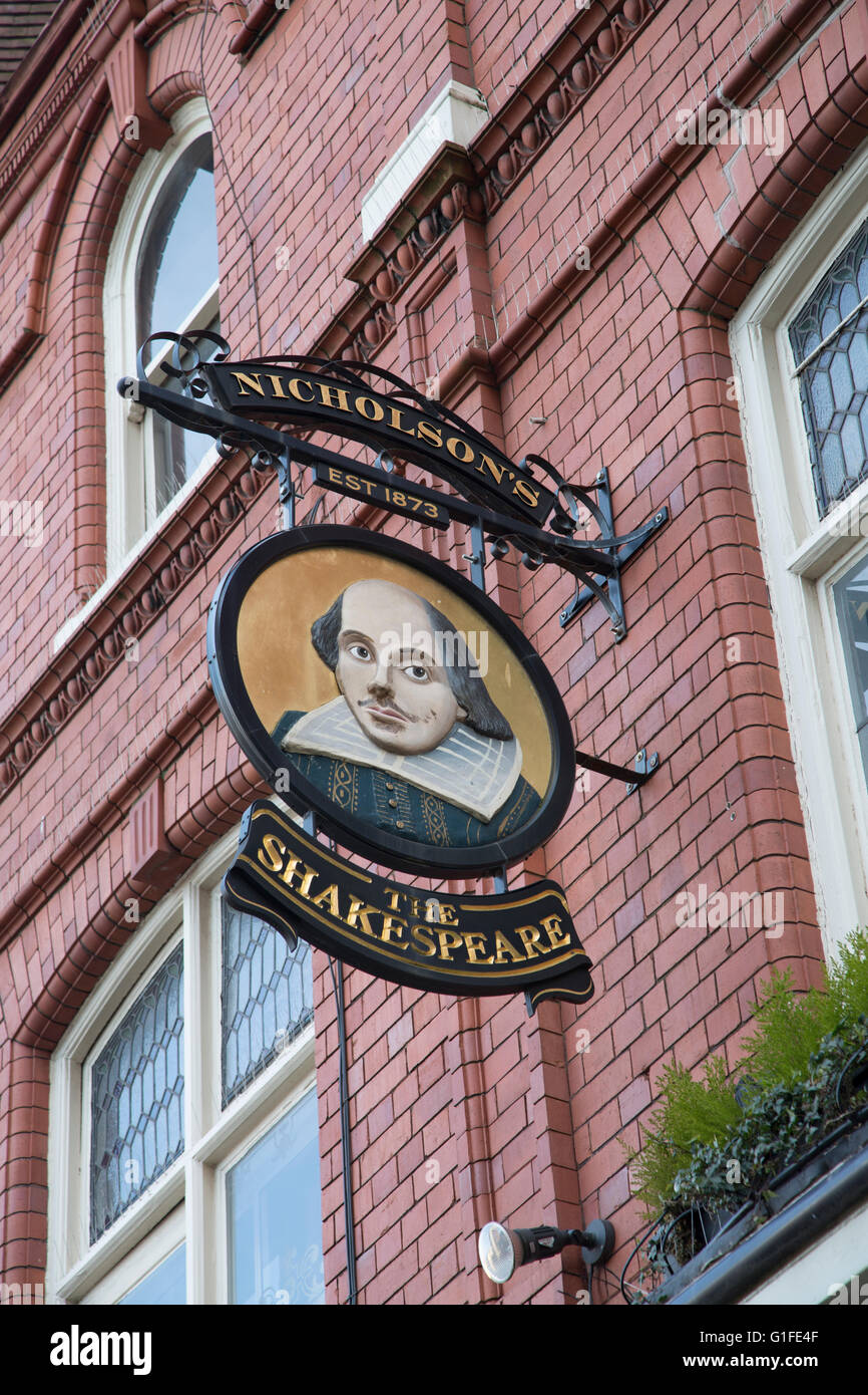Shakespeare Pub Sign, Birmingham, England, UK Stock Photo