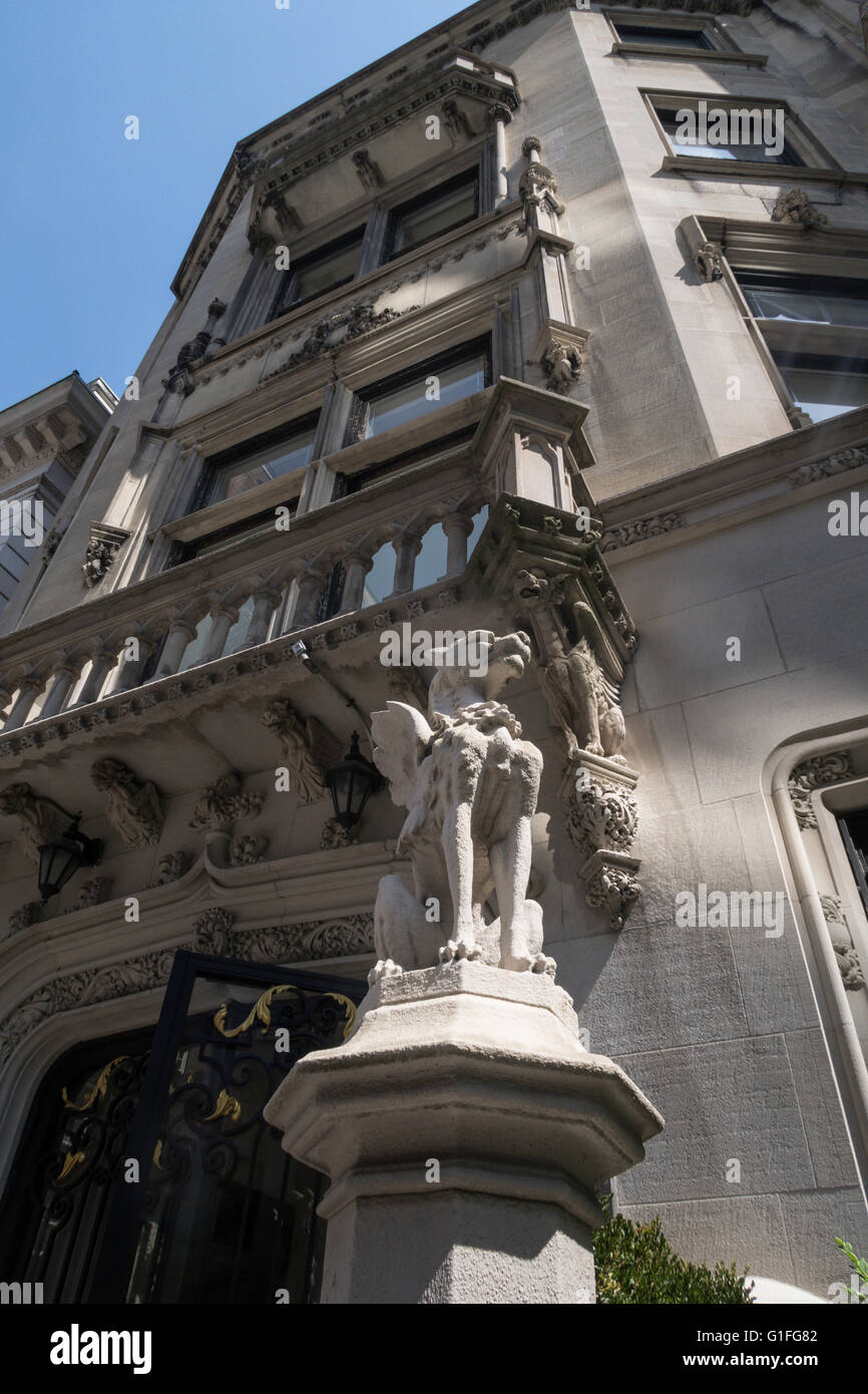 Stone Carving, Winged Griffin,  3 East 78th Street, Upper East Side Stock Photo