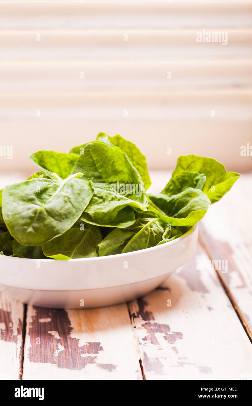The spinach leaves Stock Photo - Alamy