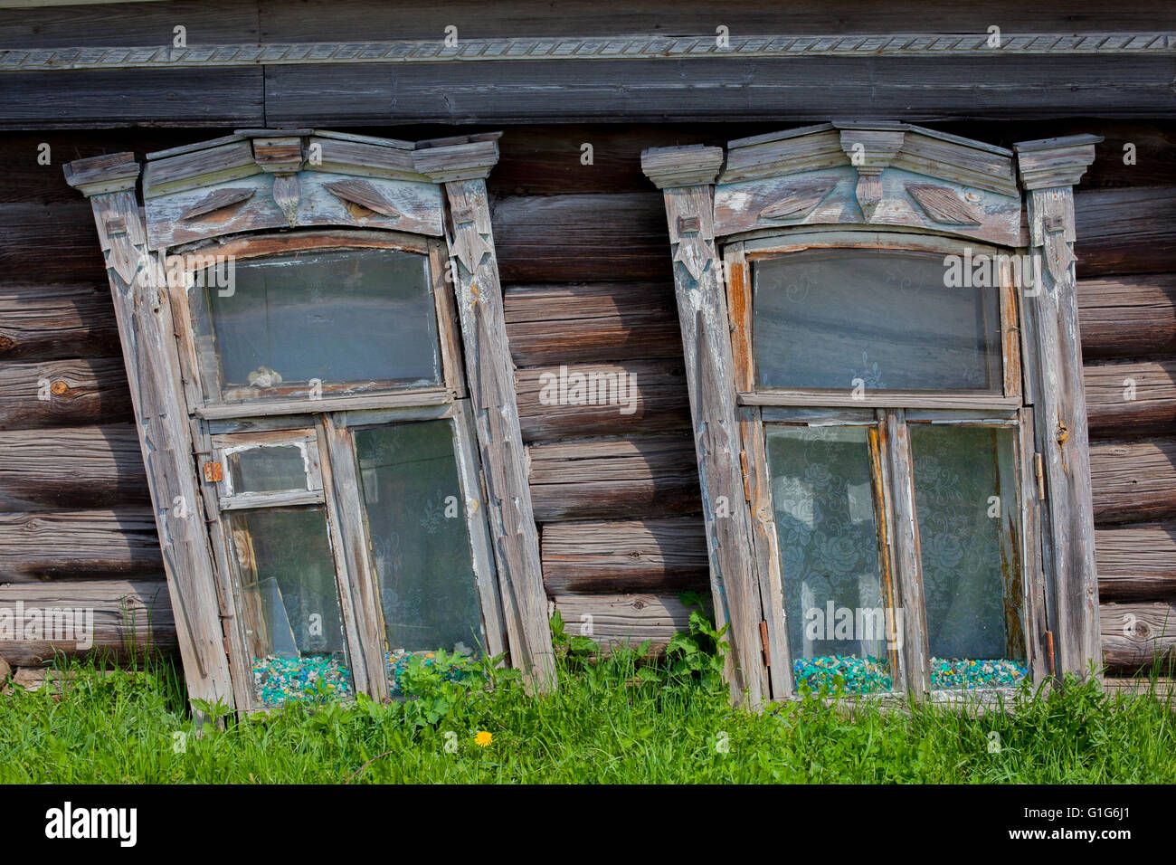 wooden window in an old country house Stock Photo - Alamy