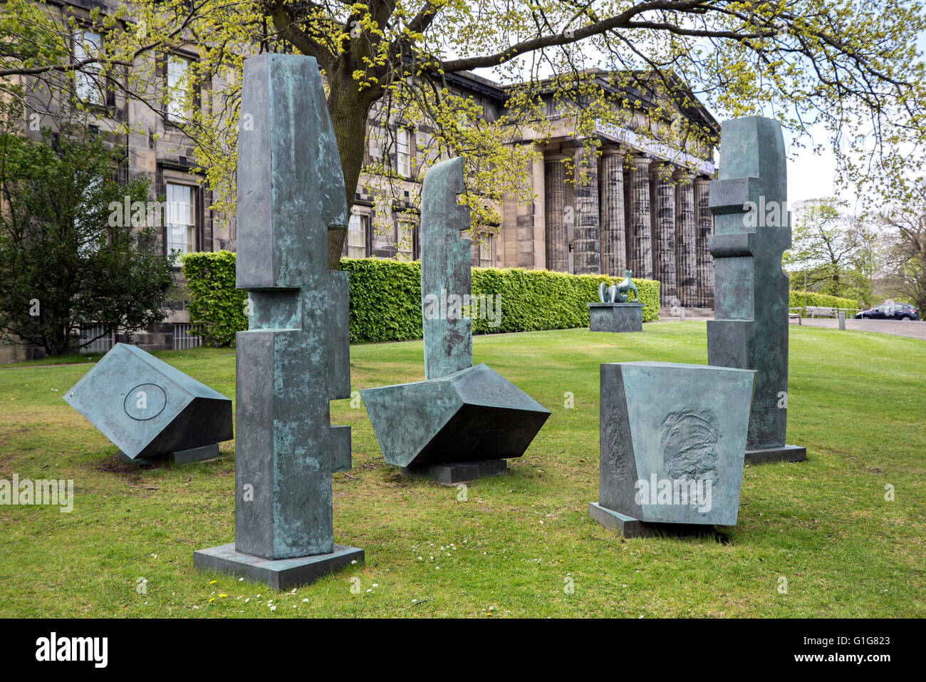 'Conversation with Magic Stones' by Dame Barbara Hepworth in front of the Scottish National Gallery of Modern Art in Edinburgh. Stock Photo