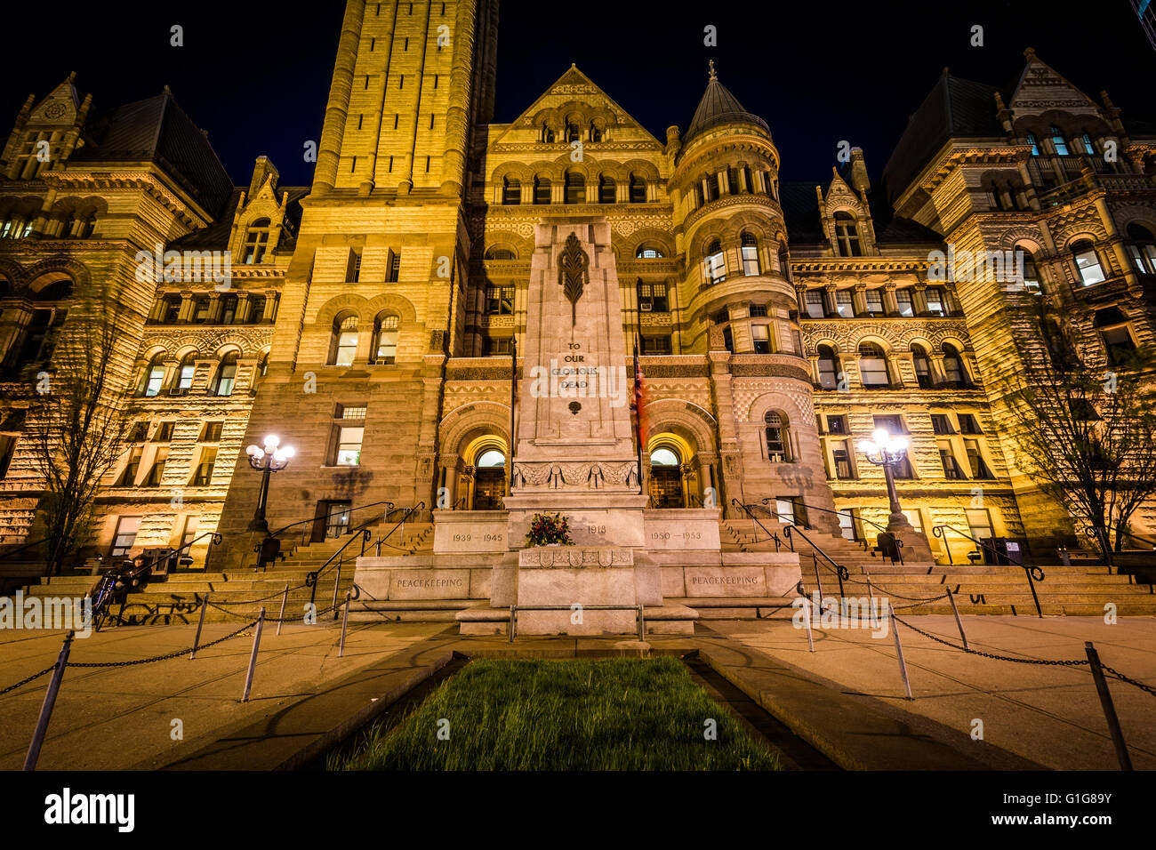 Old downtown building hi-res stock photography and images - Alamy
