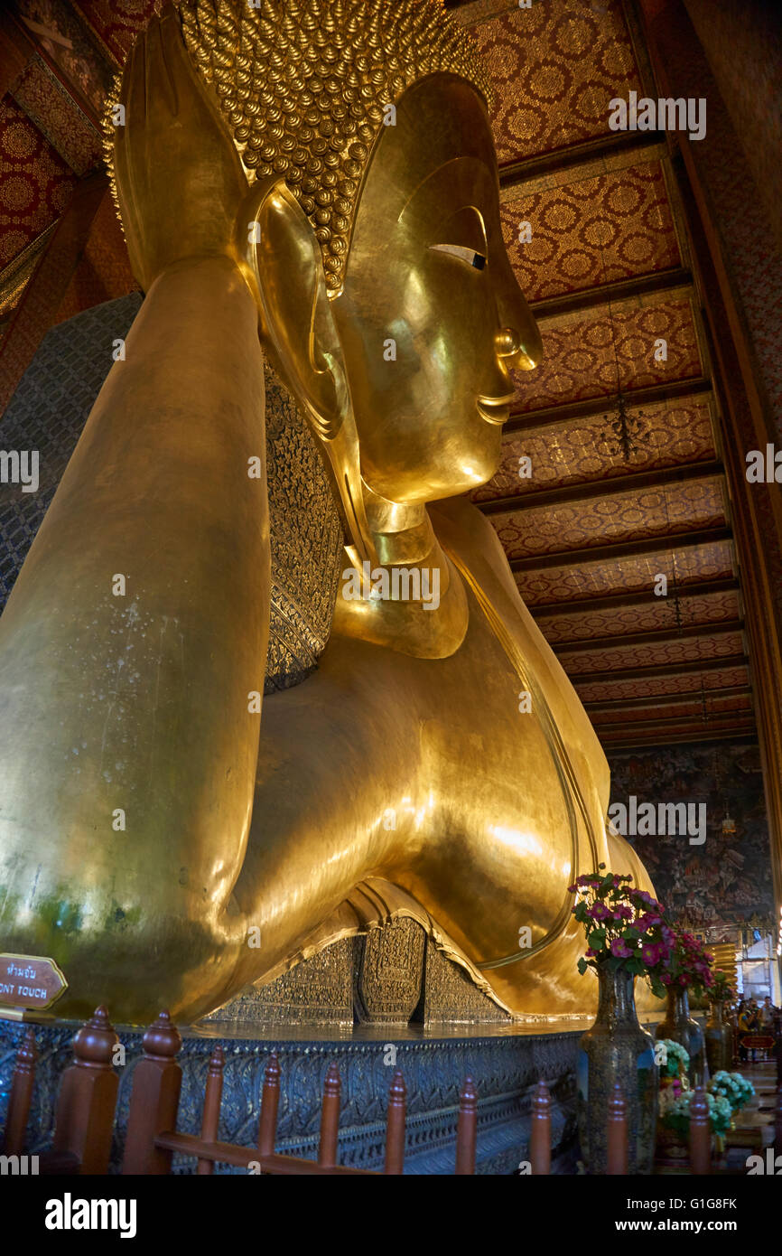 Reclining Buddha of Wat Pho, Bangkok, Thailand Stock Photo