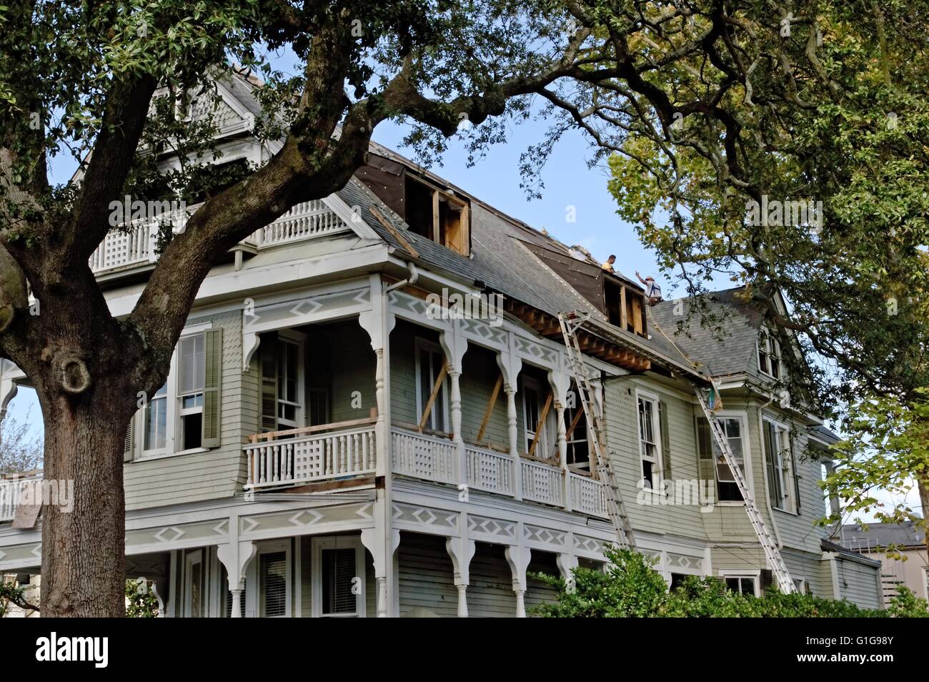 Vintage historic homes in the Garden district of New Orleans Louisiana Stock Photo
