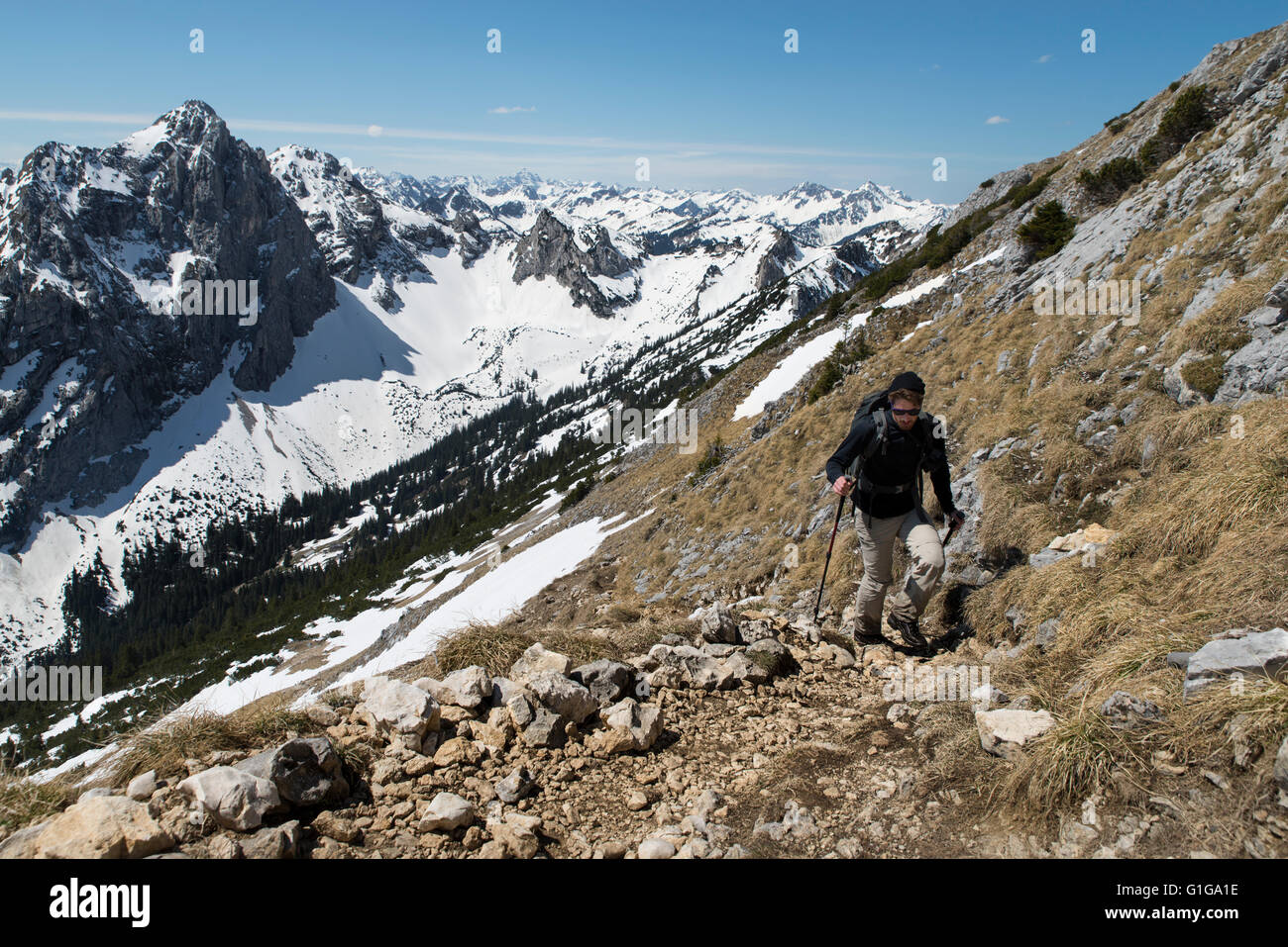 Mann auf Bergtour an der Hohen Schlicke Stock Photo