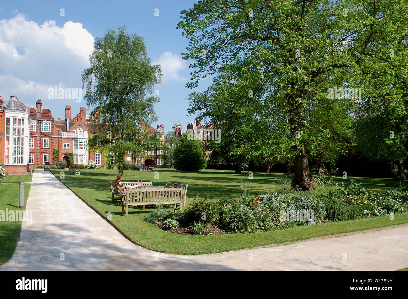 Newnham College, Cambridge University, gardens and halls of residence. Stock Photo