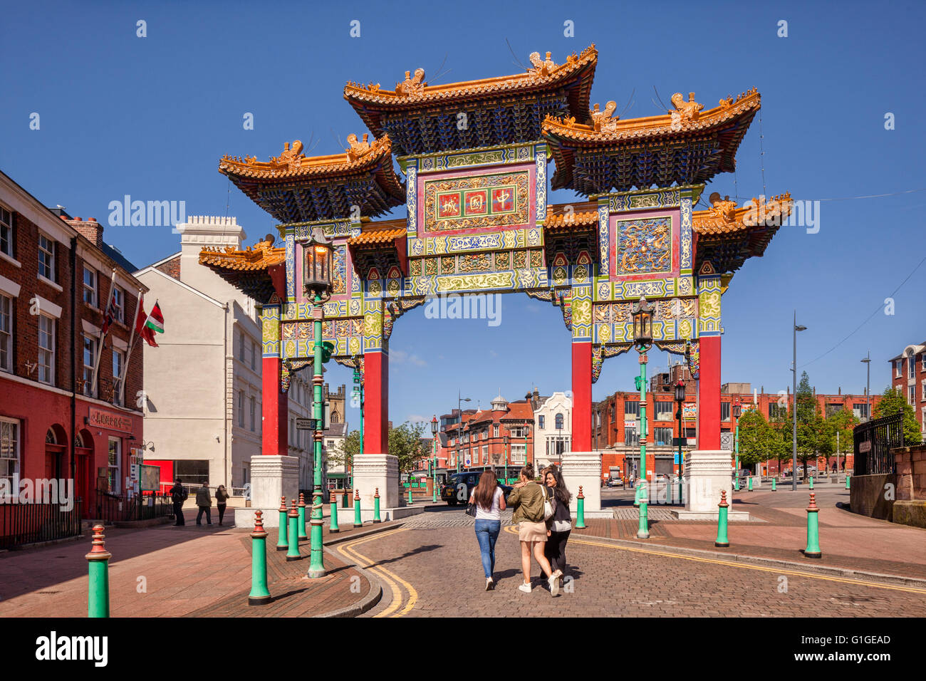 The Chinatown Arch on Nelson Street, Liverpool, Merseyside, England. Stock Photo