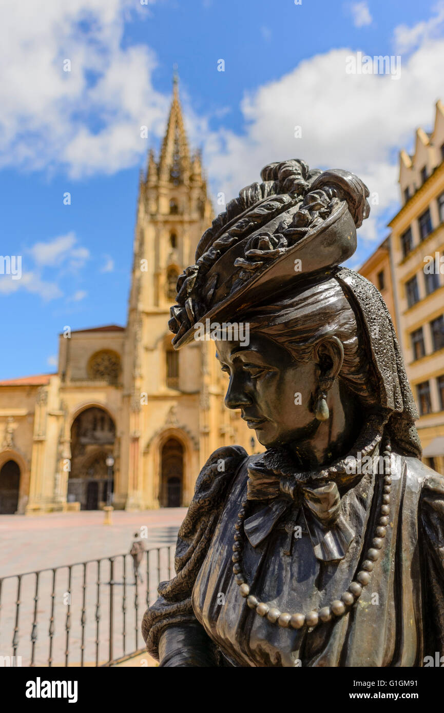 Oviedo statue hires stock photography and images Alamy