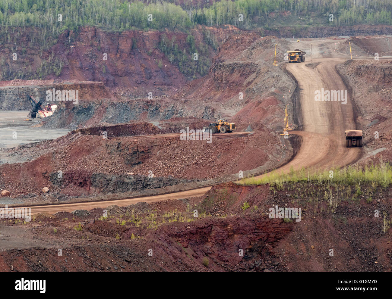 Taconite iron ore strip mine in the Mesabi Range, Minnesota Stock Photo