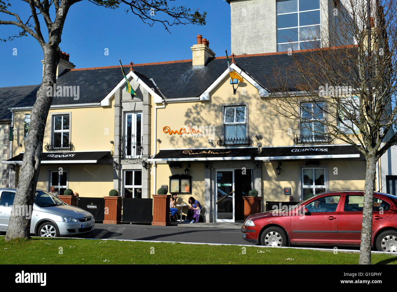 Hotel exterior donegal hires stock photography and images Alamy