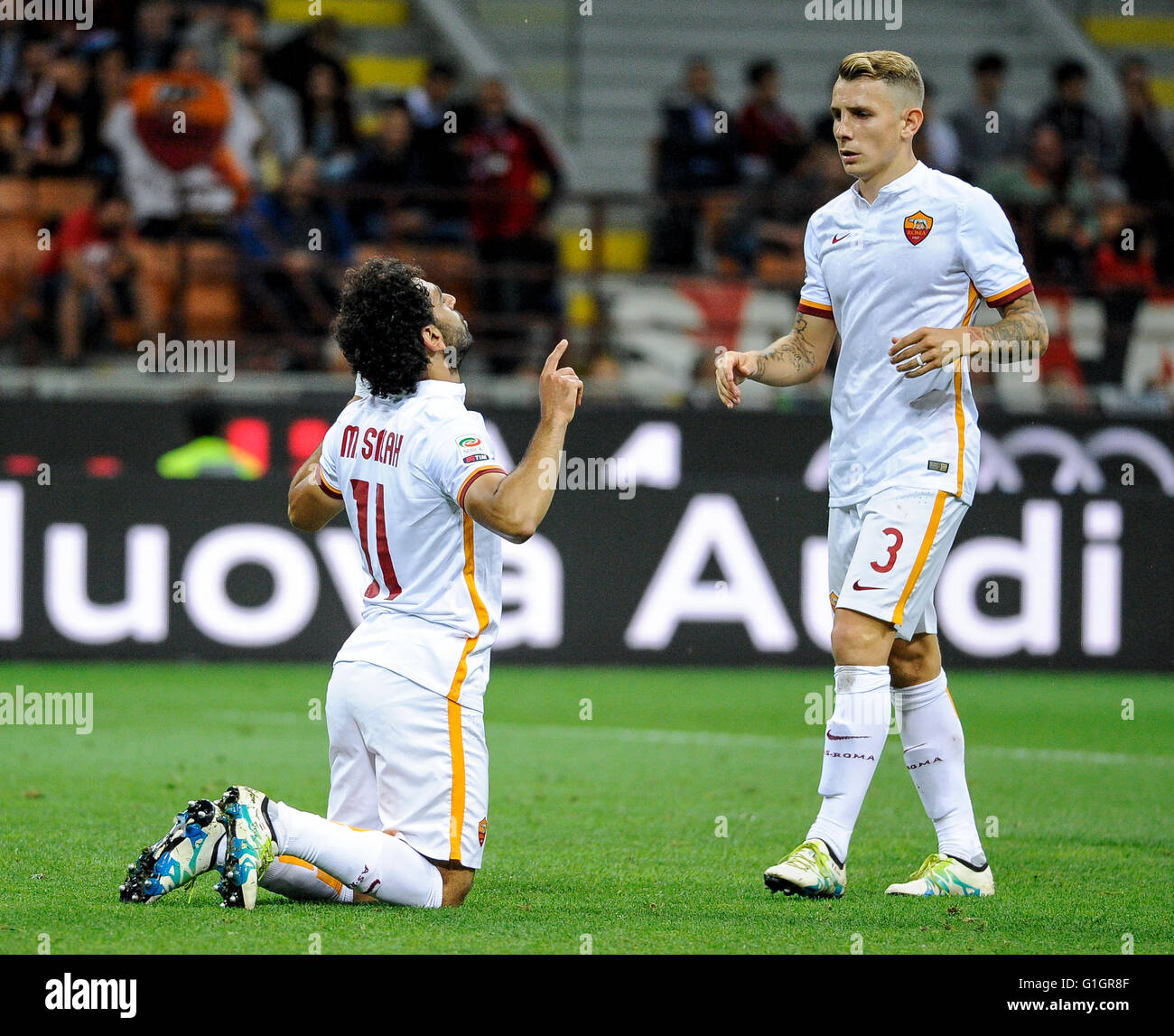 Milan, Italy. 14 may, 2016: Mohamed Salah celebrates after scoring the opening goal during the Serie A football match between AC Milan and AS Roma. Credit:  Nicolò Campo/Alamy Live News Stock Photo