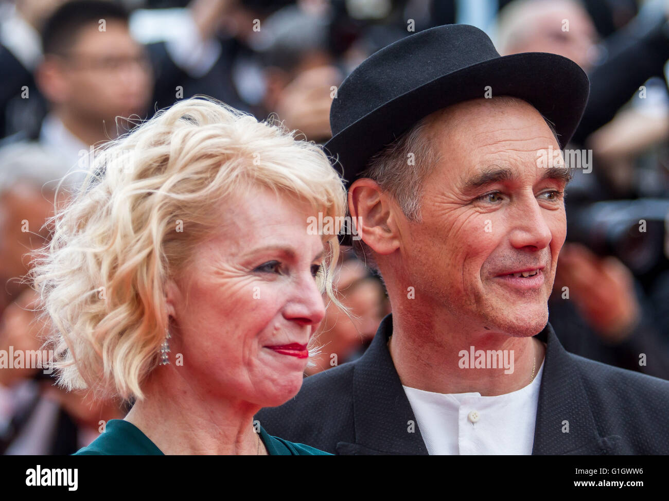 CLAIRE VAN KAMPEN, MARK RYLANCE  ACTOR  THE BFG. PREMIERE 69TH CANNES FILM FESTIVAL  CANNES, , FRANCE  15 May 2016  DIW89320 Stock Photo