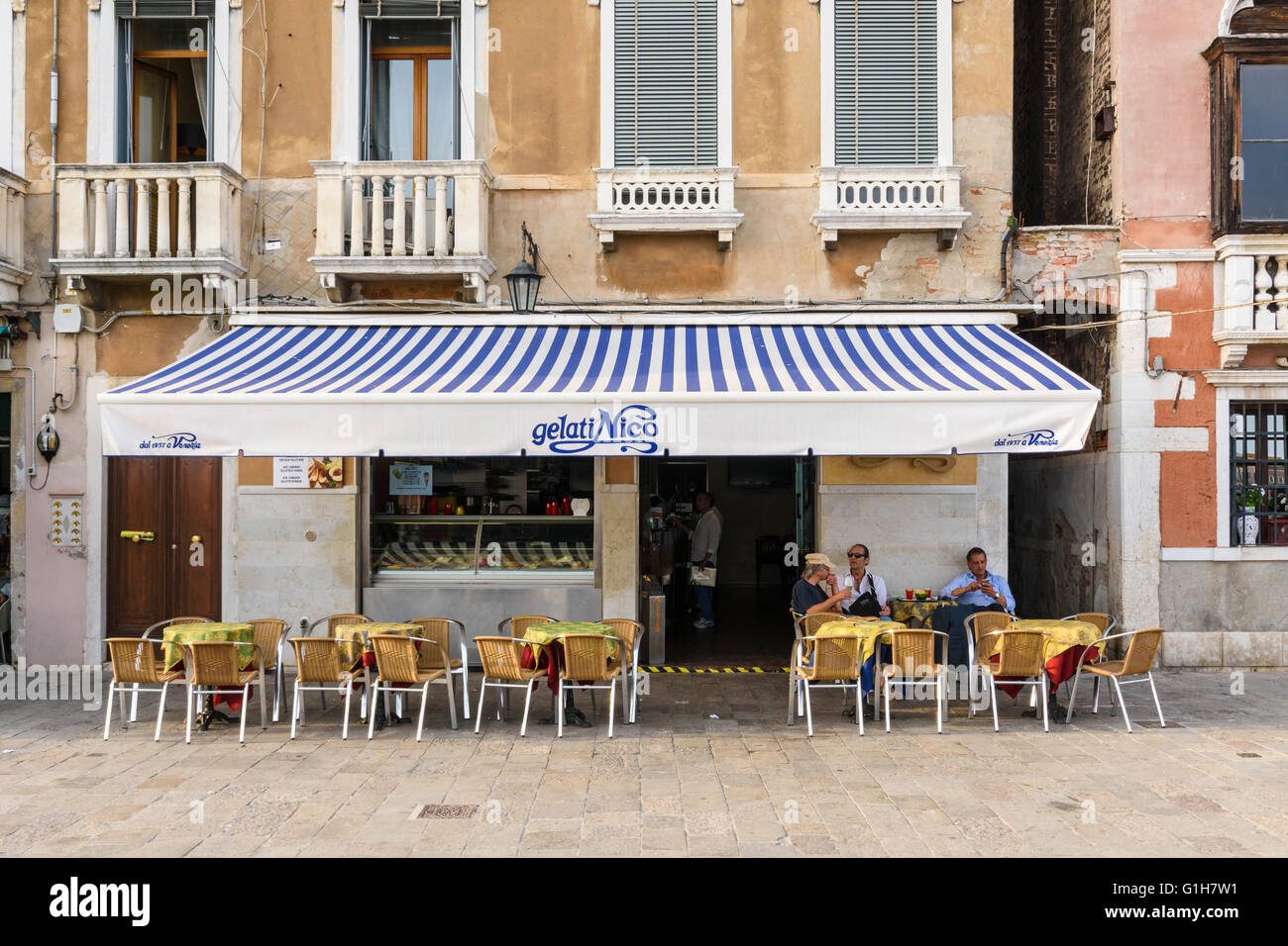 Cafe Bar Gelateria Nico along Fondamenta Zattere al Ponte Longo, Dorsoduro, Venice, Italy Stock Photo