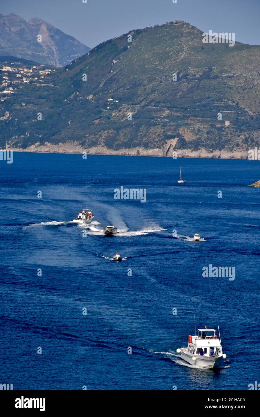 Off shore fishing boats hi-res stock photography and images - Page 2 - Alamy