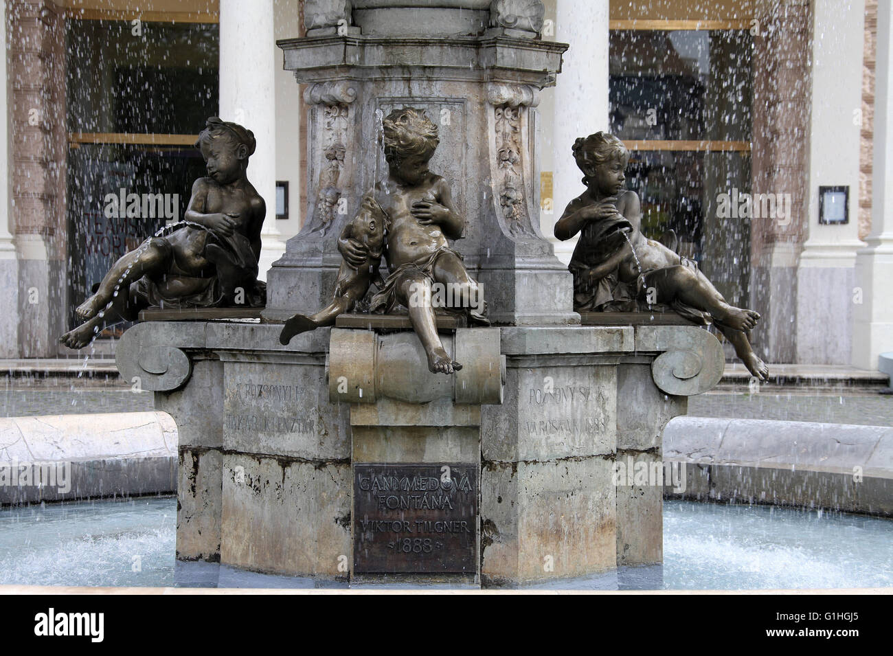 Danube fountain hires stock photography and images Alamy
