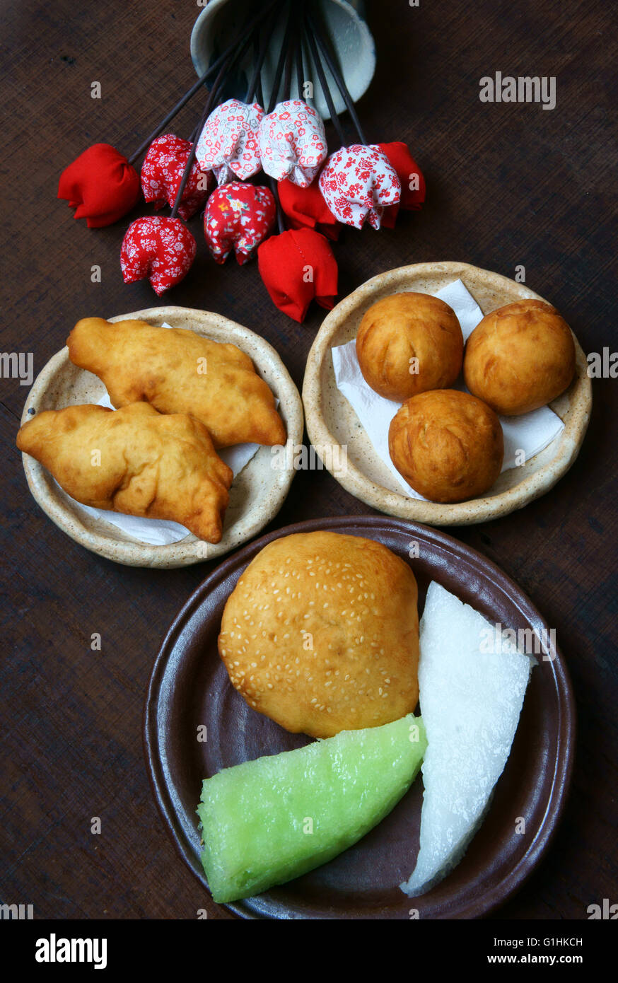 Vietnam street food: fried dumpling, quai vac cake, sponge cake from ...