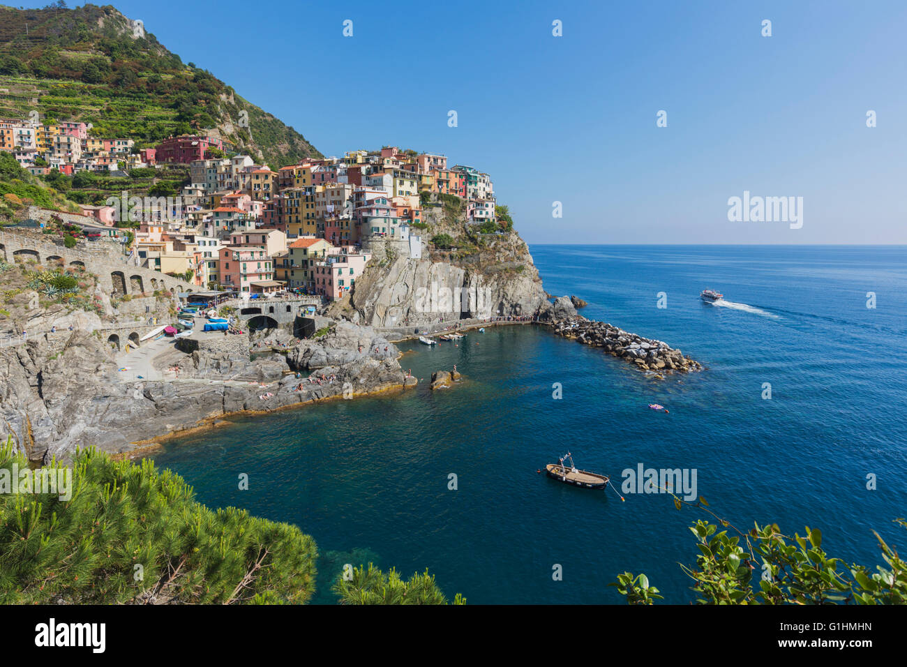 Manarola, La Spezia, Liguria, Italy.  Manarola is one of the five villages of the Cinque Terre, or Five Lands. Stock Photo