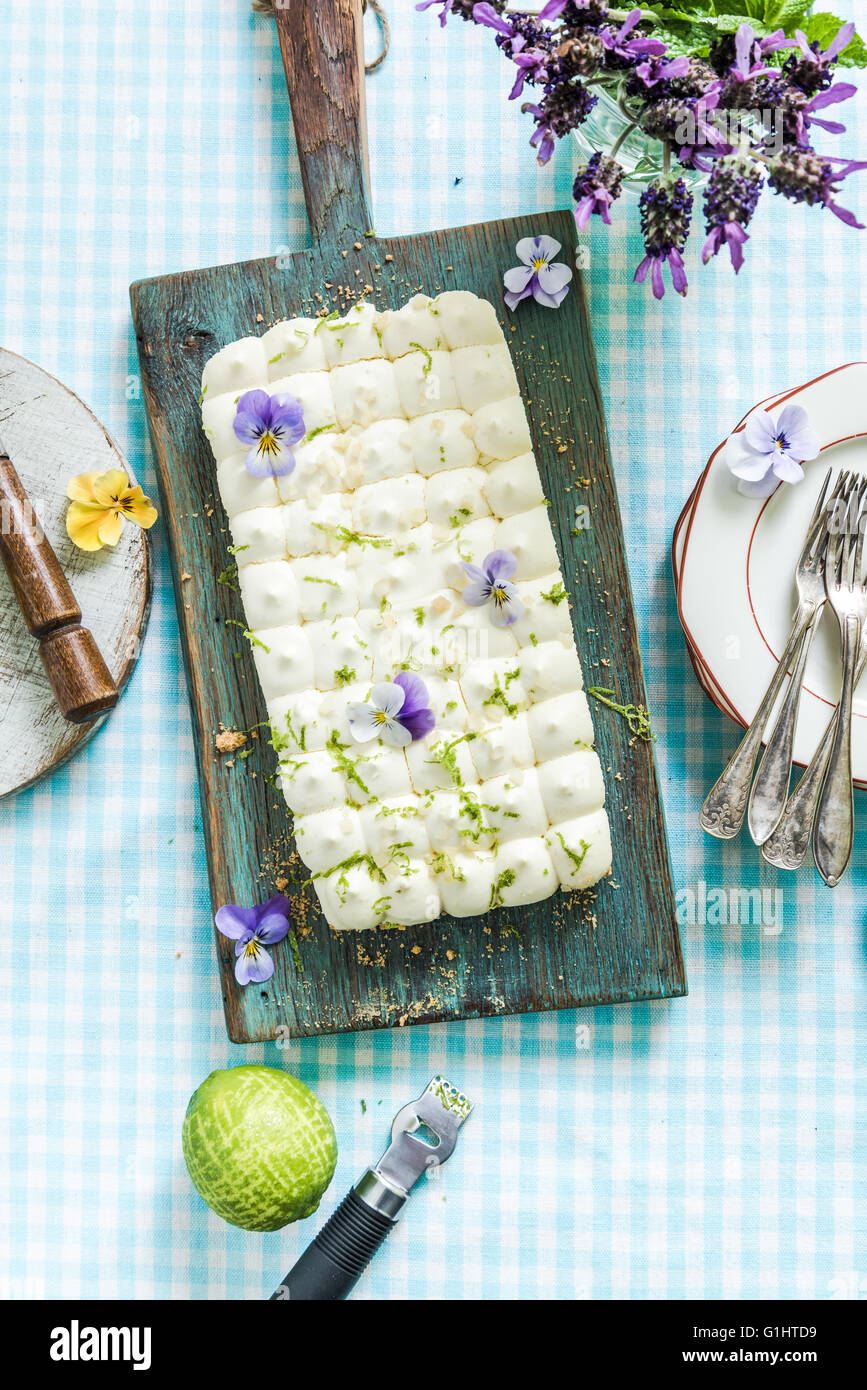 taste of summer, key lime pie and flowers Stock Photo Alamy