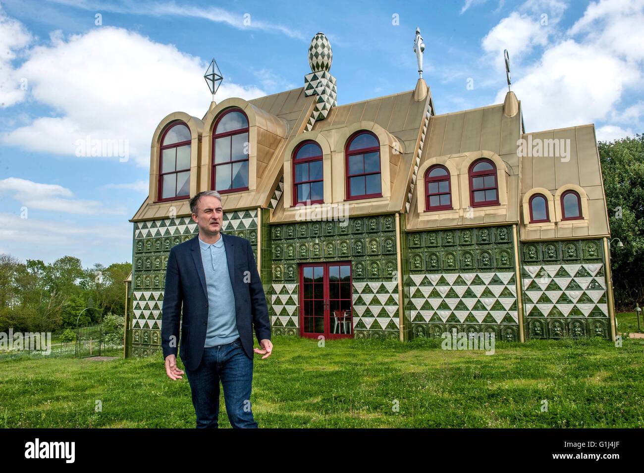 artist-grayson-perry-and-architect-charles-holland-of-fat-architects