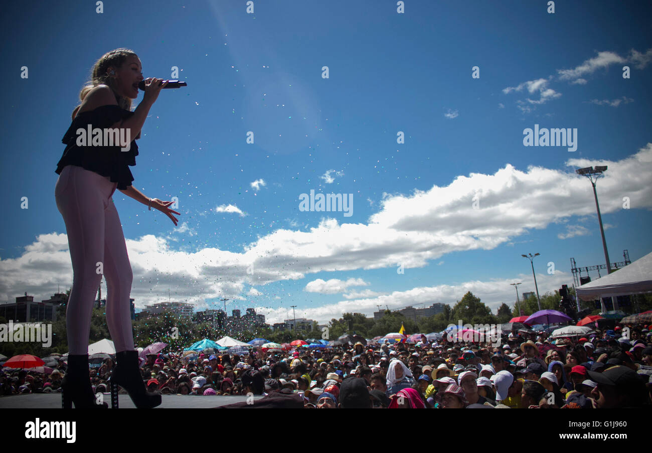 Quito, Ecuador. 15th May, 2016. Colombian singer Fanny Lu performs during the event called 'Ecuador Here I am', in Quito, capital of Ecuador, on May 15, 2016. According to local press, the event was held to raise funds for the victims of the earthquake on April 16 that left 660 dead, 7,633 sheltered families and multimillion material losses. © Santiago Armas/Xinhua/Alamy Live News Stock Photo