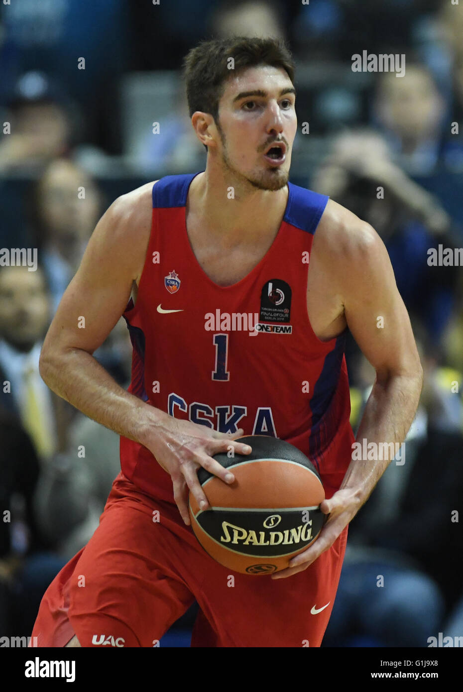 Basketball match between moscow cska hi-res stock photography and images -  Page 3 - Alamy