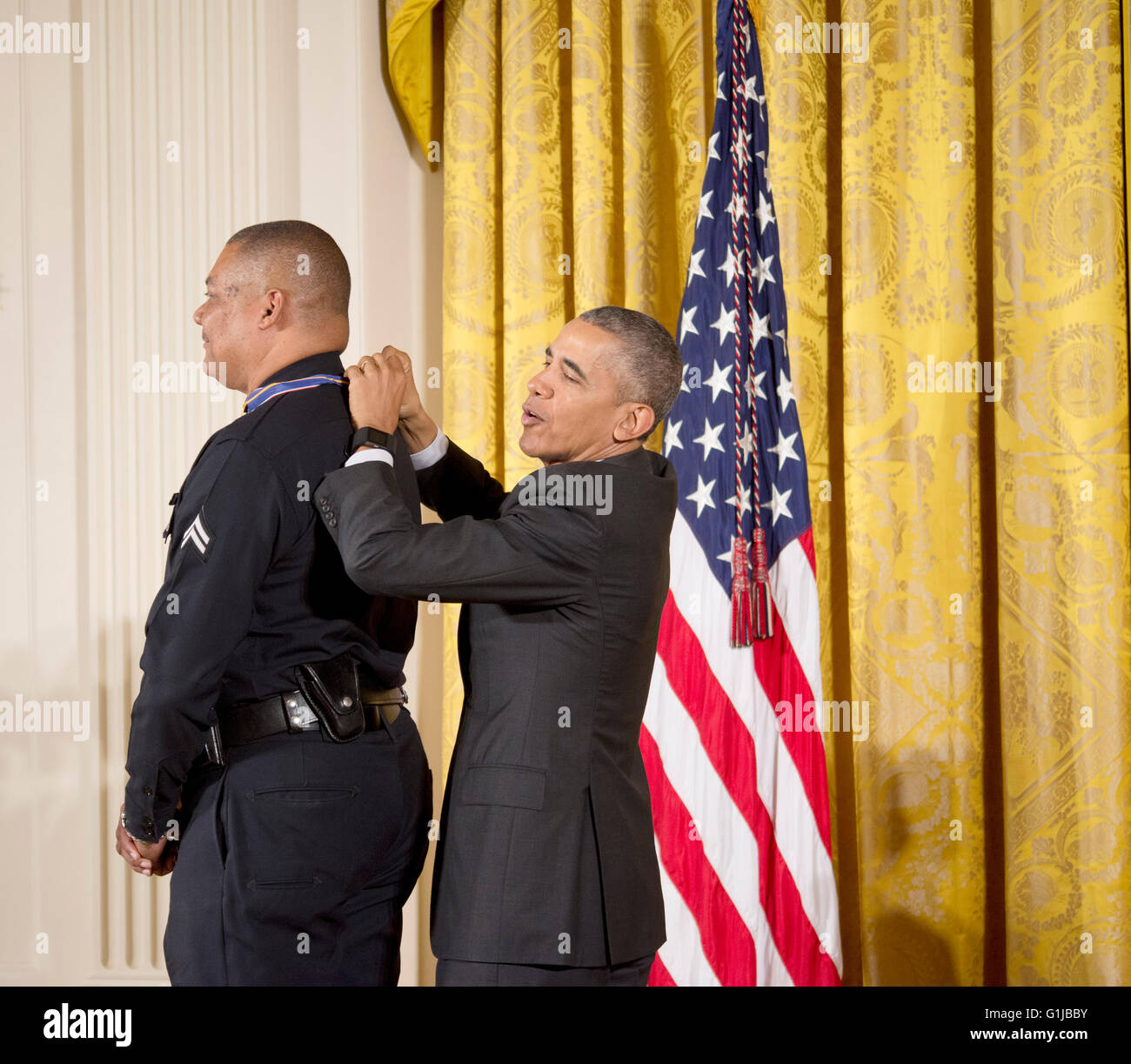 Washington, DC, USA. 16th May, 2016. The Medal of Valor is awarded by ...