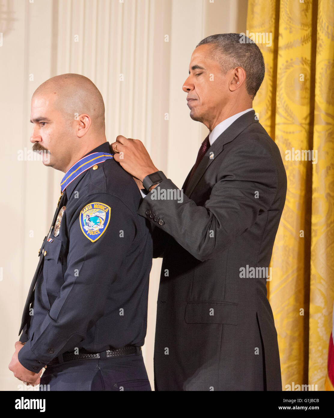 Washington, DC, USA. 16th May, 2016. The Medal of Valor is awarded by ...