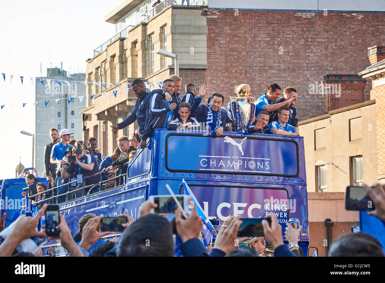 Leicester, UK. 16th May, 2016. Leicester City Football Club victory parade on London Road. Crowds of supporters gathered to celebrate the club's first English championship victory. Credit:  Nando Machado/Alamy Live News Stock Photo