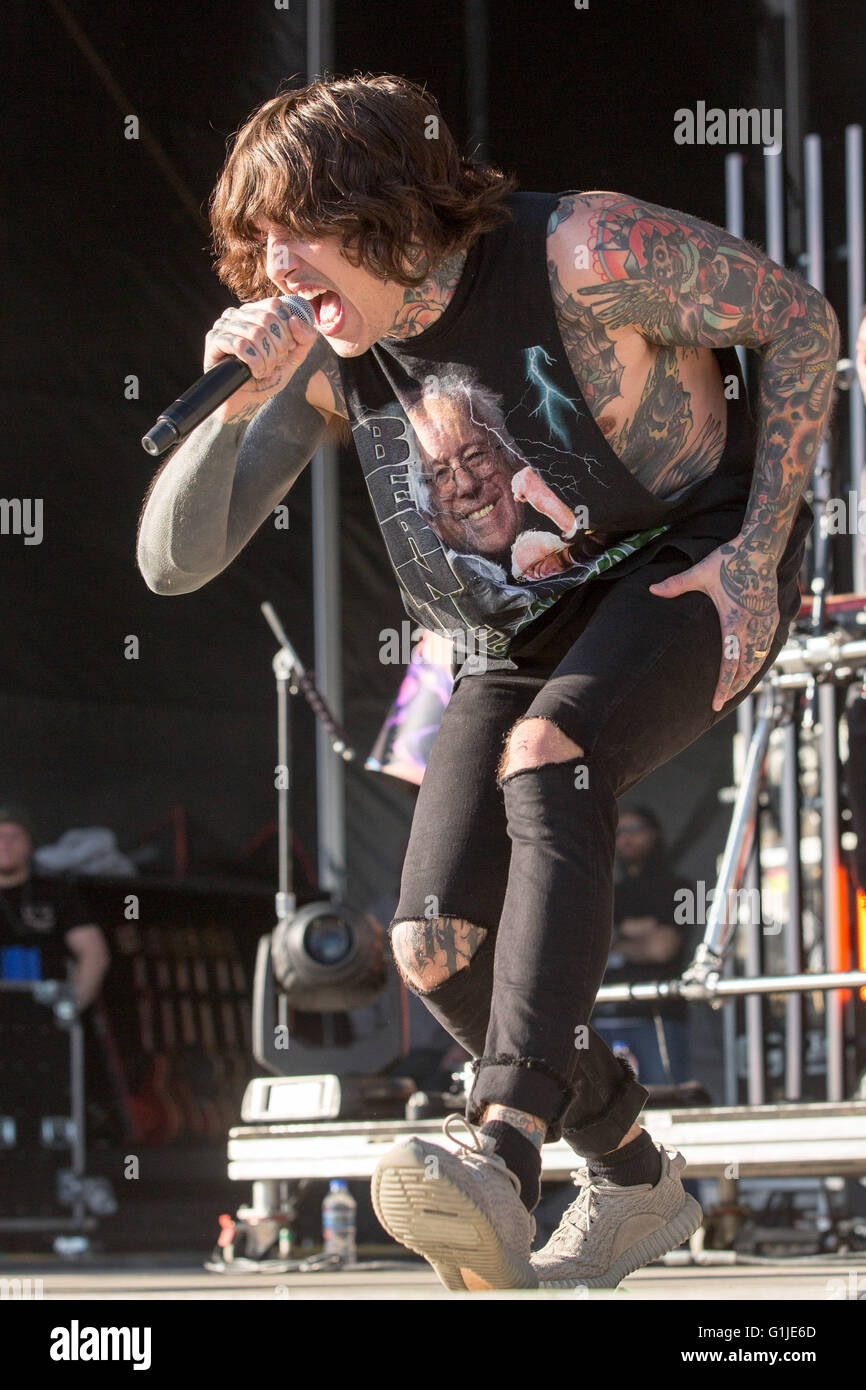 Somerset, Wisconsin, USA. 15th May, 2016. Singer OLIVER SYKES of Bring Me  the Horizon performs live at Somerset Amphitheater during the Northern  Invasion Music Festival in Somerset, Wisconsin © Daniel DeSlover/ZUMA  Wire/Alamy