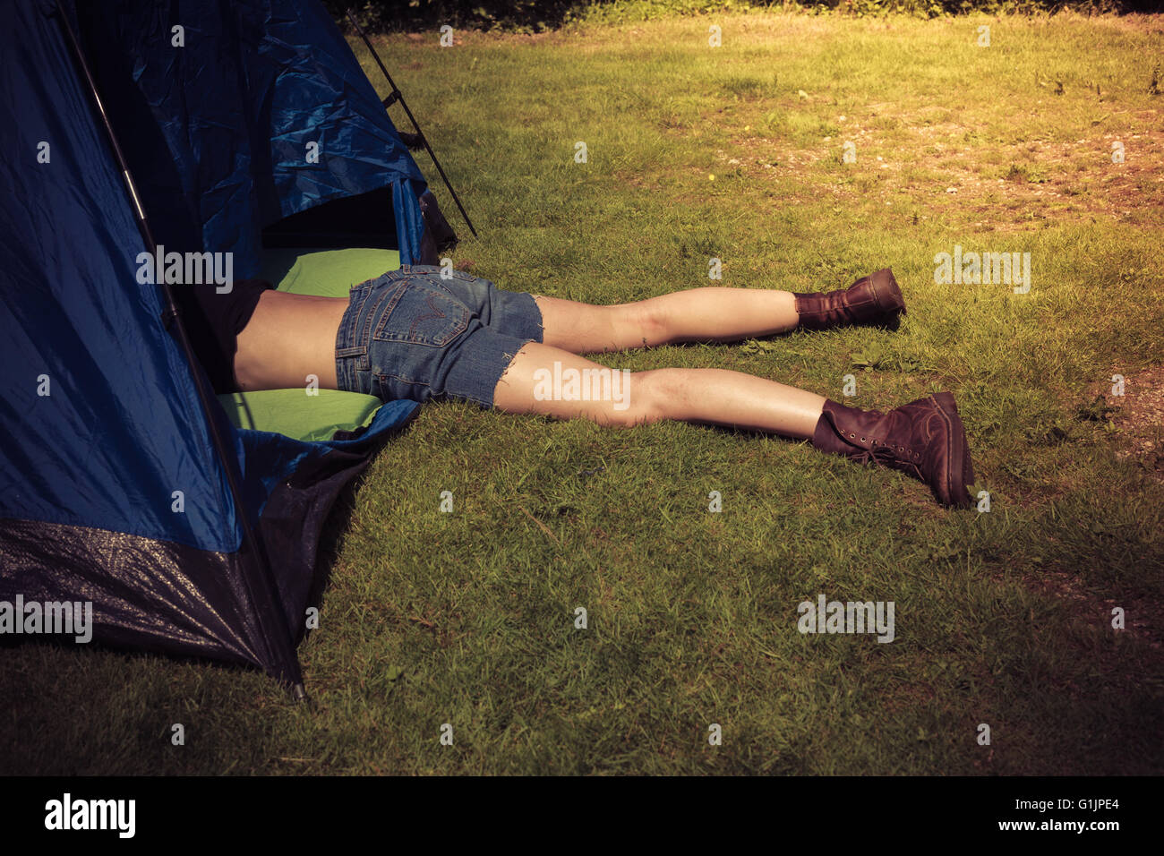 Legs Sticking Out High Resolution Stock Photography and Images Alamy