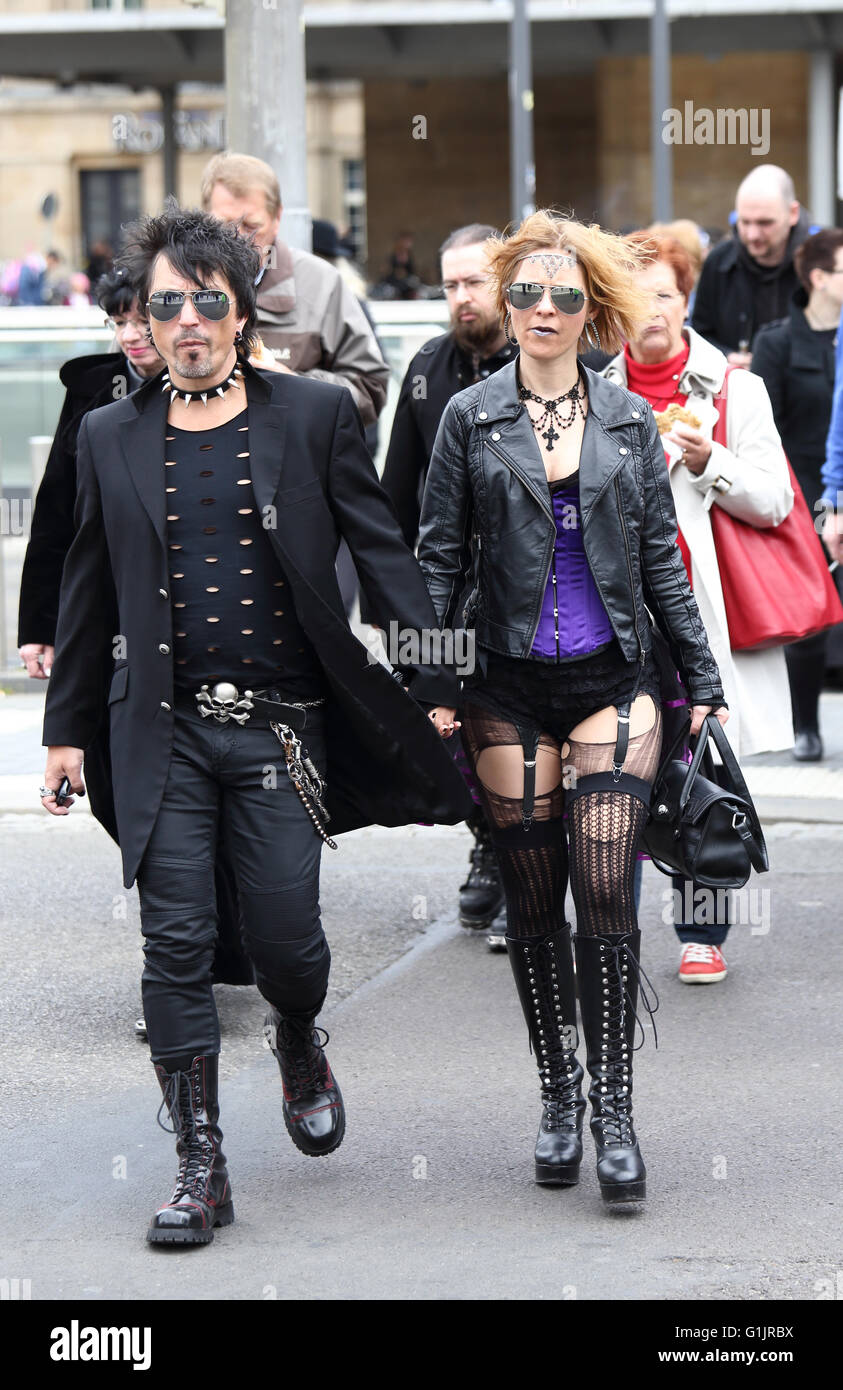 Goth Festival (Gotik-Wave-Treffen) Leipzig, Germany, 13th - 15th May 2016. Couple in black, she with black stockings & suspender Stock Photo