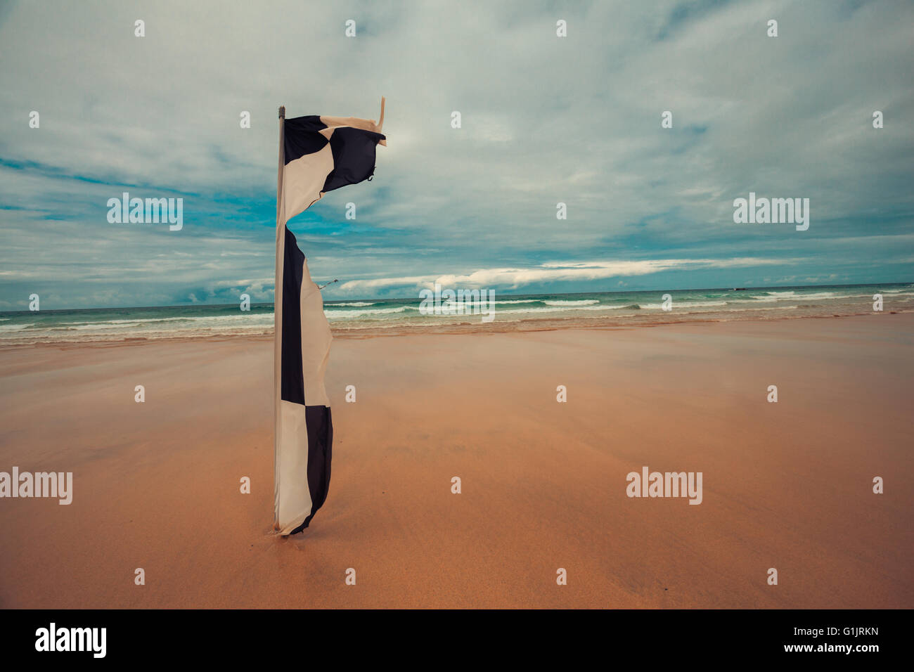 What Does A Black And White Checkered Flag Mean At The Beach at Ingrid