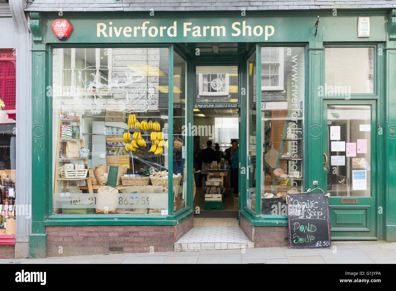 Riverford Farm Shop in Fore Street, Totnes, Devon Stock Photo