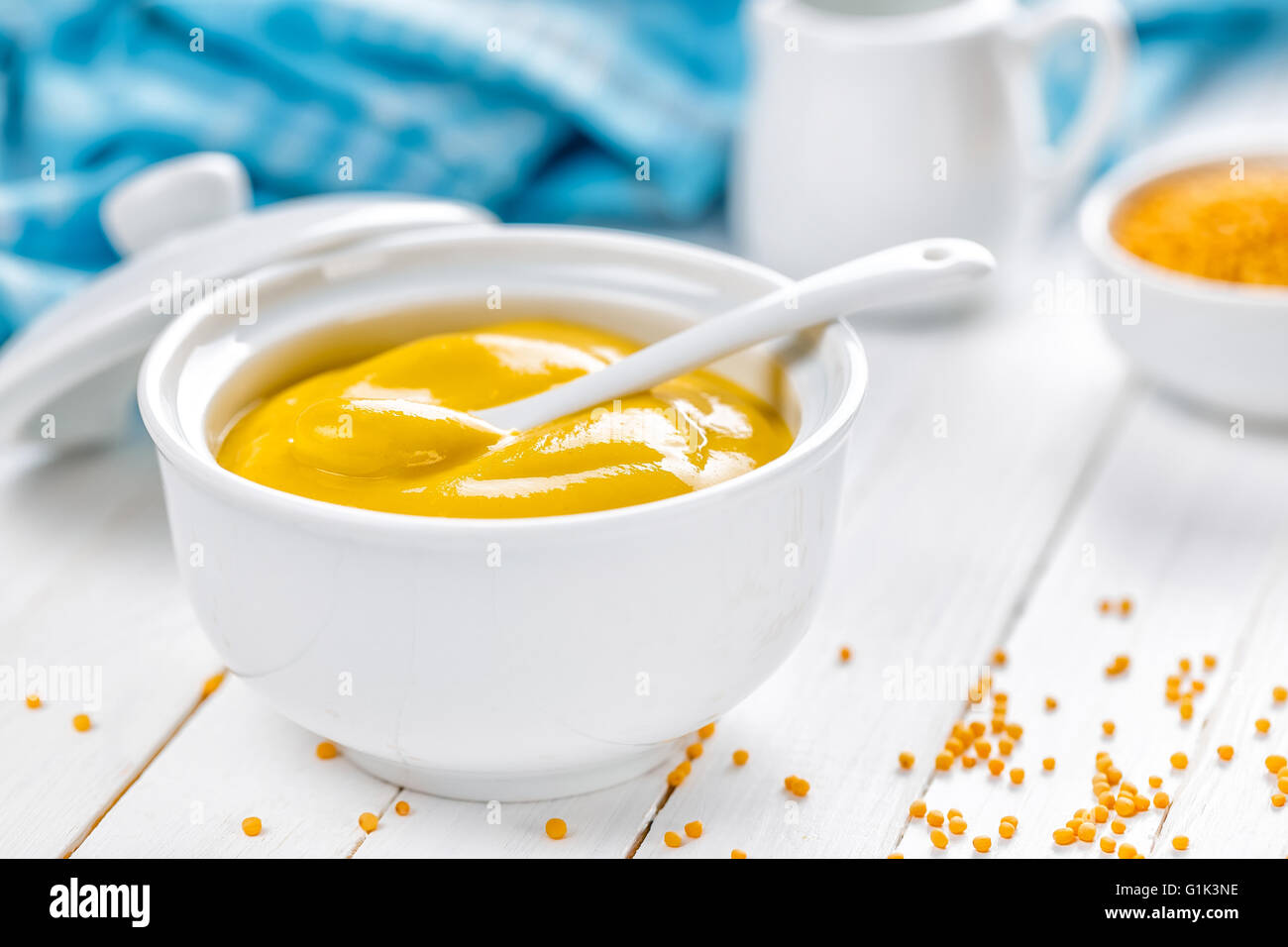 Grain mustard hi-res stock photography and images - Alamy