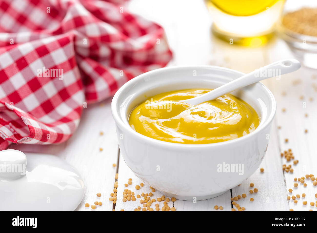 Grain mustard in pot hi-res stock photography and images - Alamy