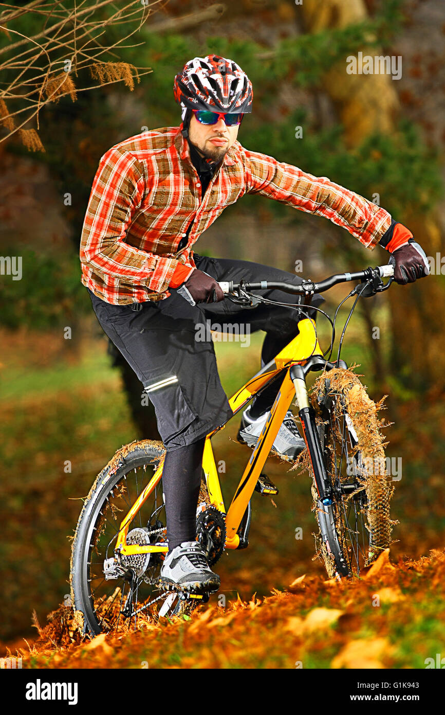 mountain bike rider Stock Photo Alamy