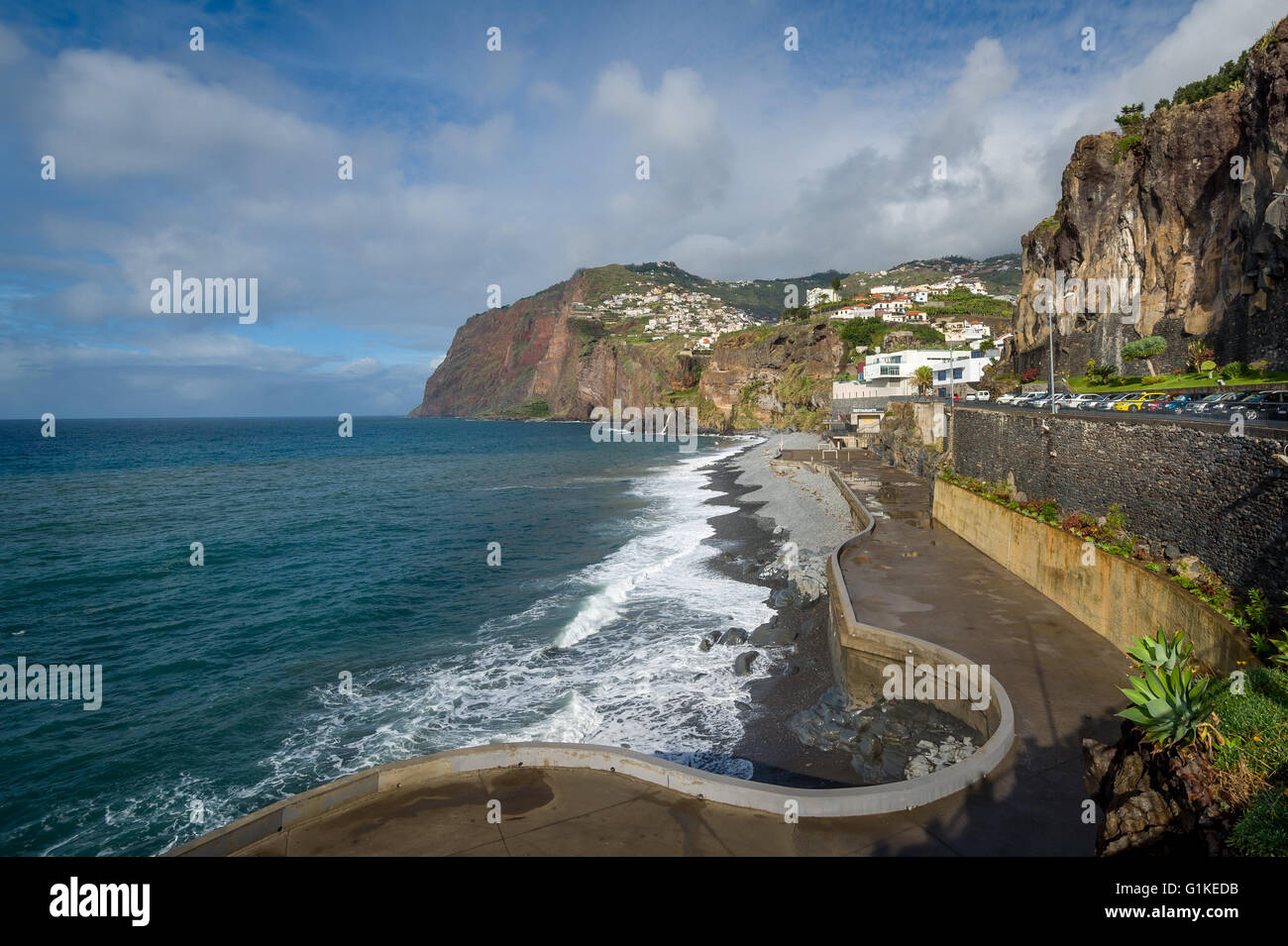 Town between rocks hi-res stock photography and images - Alamy