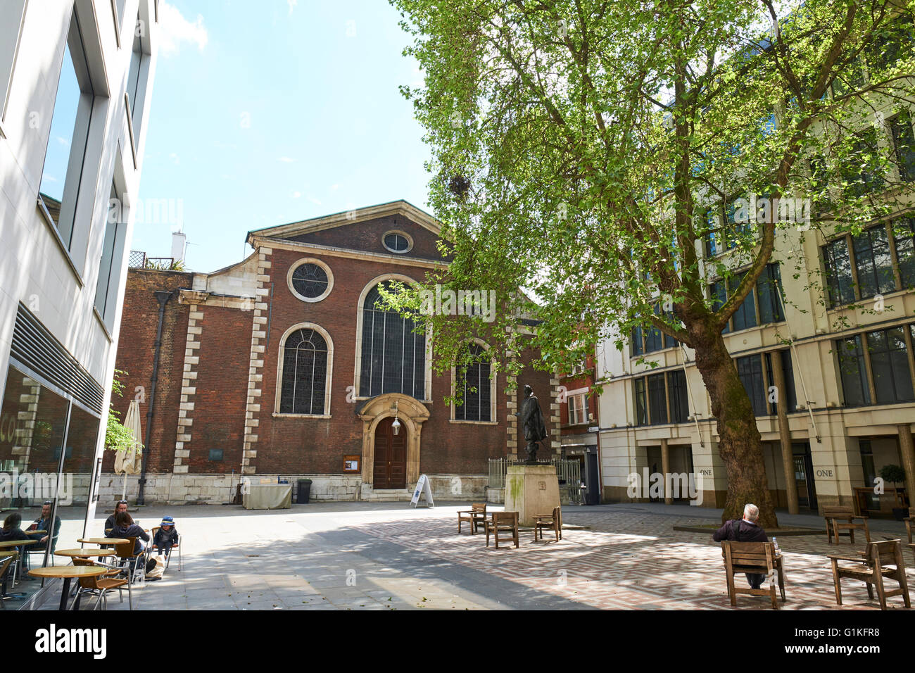 Parish Church St Mary-le-Bow Bow Churchyard Cheapside London UK Stock Photo