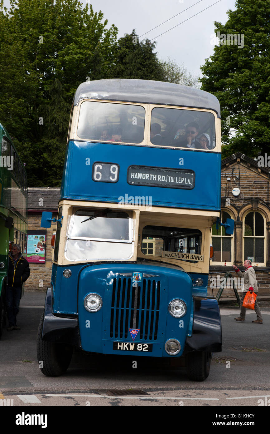 Bradford Corporation bus 82 (HKW 82), TYPG 2009 Stock Photo
