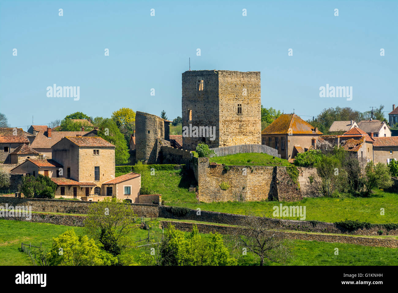 Semur en Brionnais. Labelled Les Plus Beaux Villages de France, Brionnais region, Saone-et-Loire department, Bourgogne-Franche-Comté, France Stock Photo
