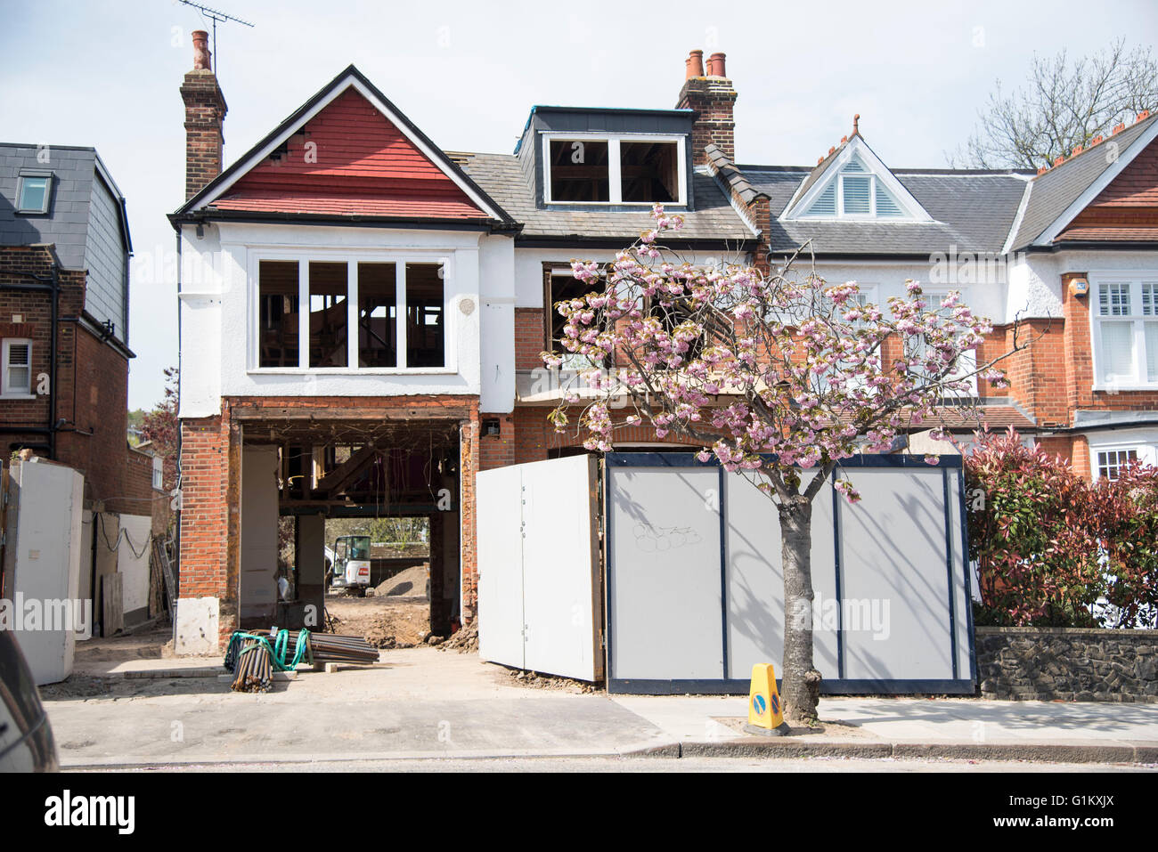 Basement house london hires stock photography and images Alamy